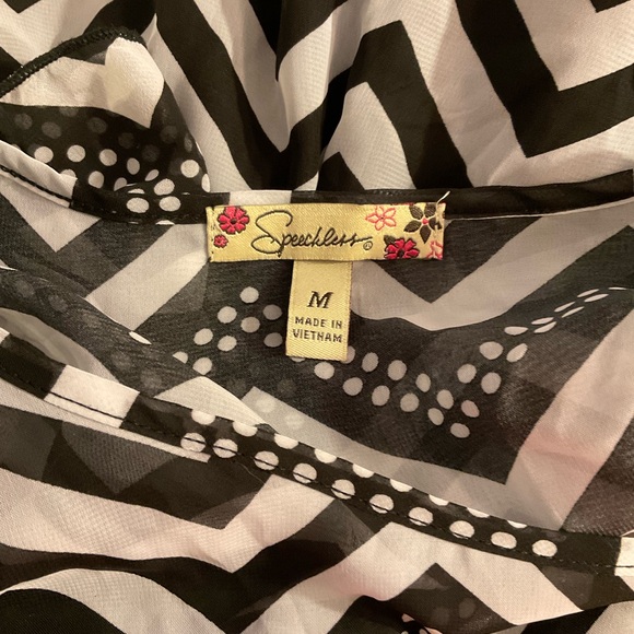Speechless black and white sheer blouse with attached tank size M - Picture 6 of 7